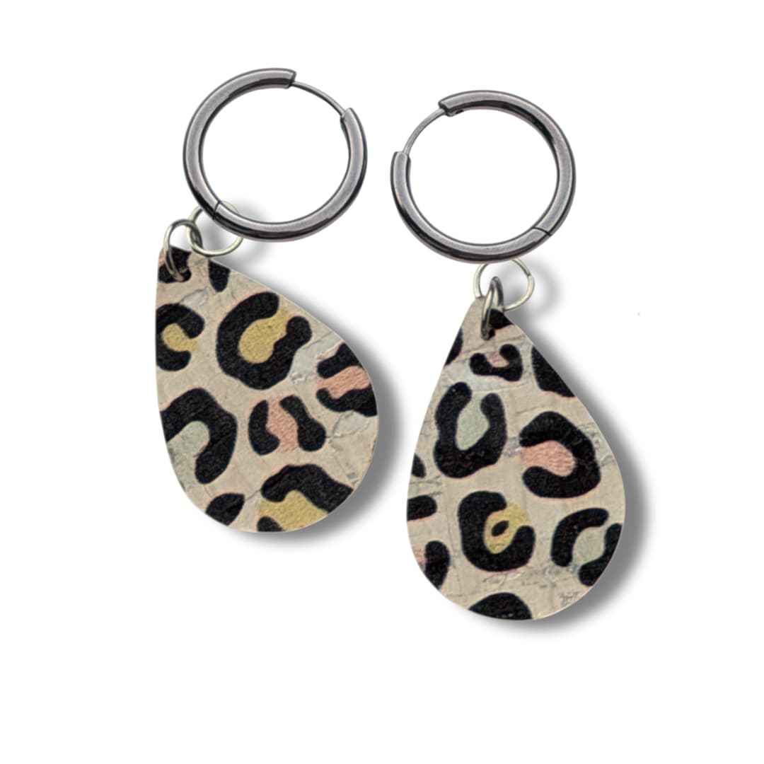 Double sided mini teardrop earrings